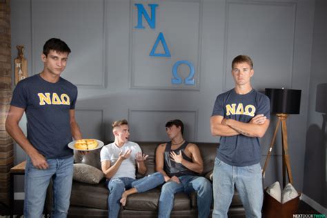 Posts about FraternityX written by 1991. PADDLE VIRGIN HOLE: Max Marciano, Zane (of Corbin Fisher), Zach Country, Alex Rim and Cody K. Nutz (Bareback) 